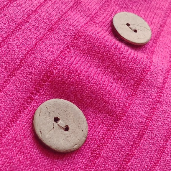 Charlie B natural fiber ribbed tanks with button accents size S - Picture 2 of 4